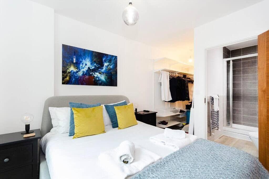 Stylish 2 Bedroom Flat In Wandsworth Londra